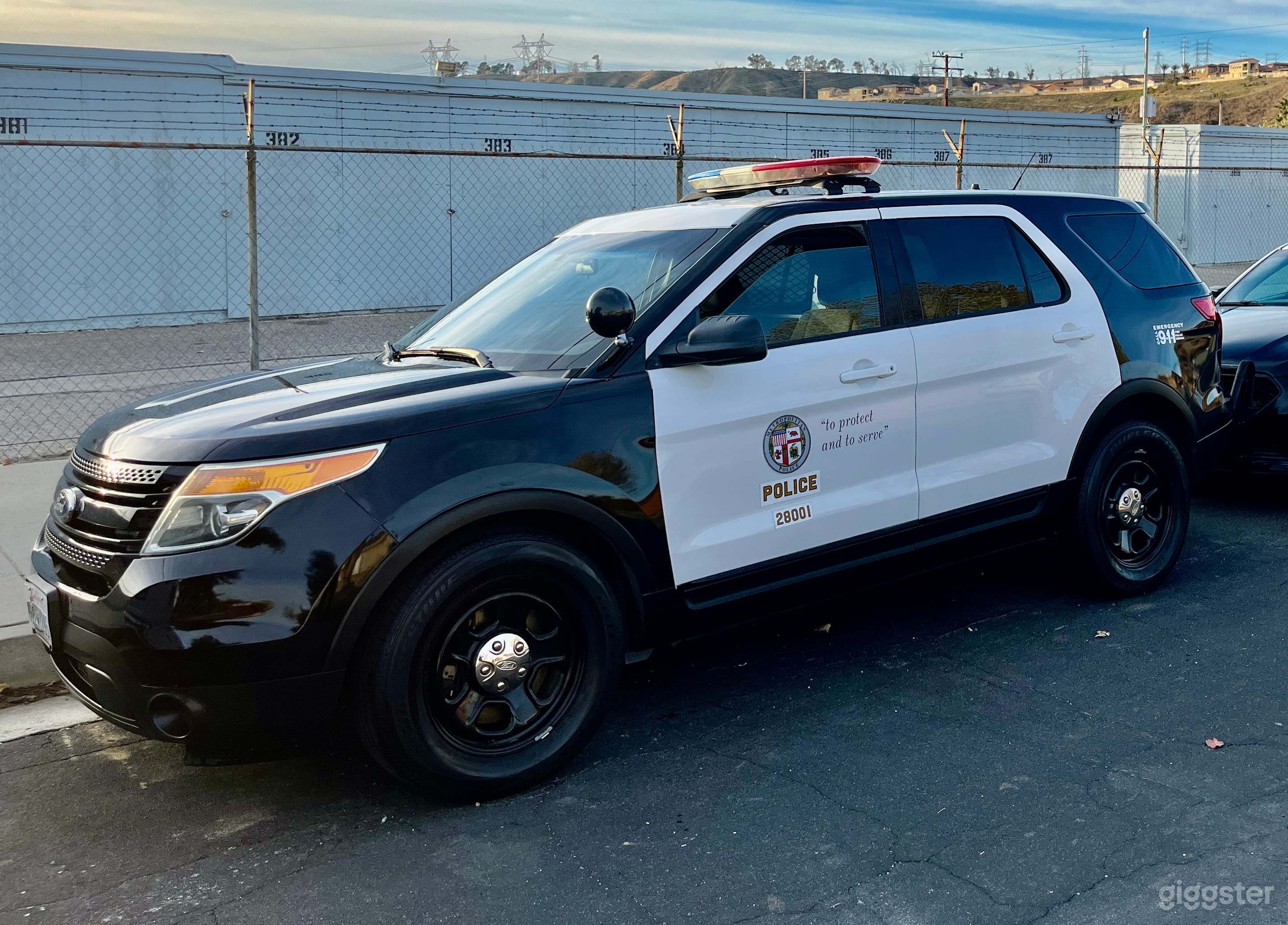 2015 FORD POLICE INTERCEPTOR UTILITY AKA FPIU DRESSED IN LAPD SKINS FOR FILM PRODUCTION.