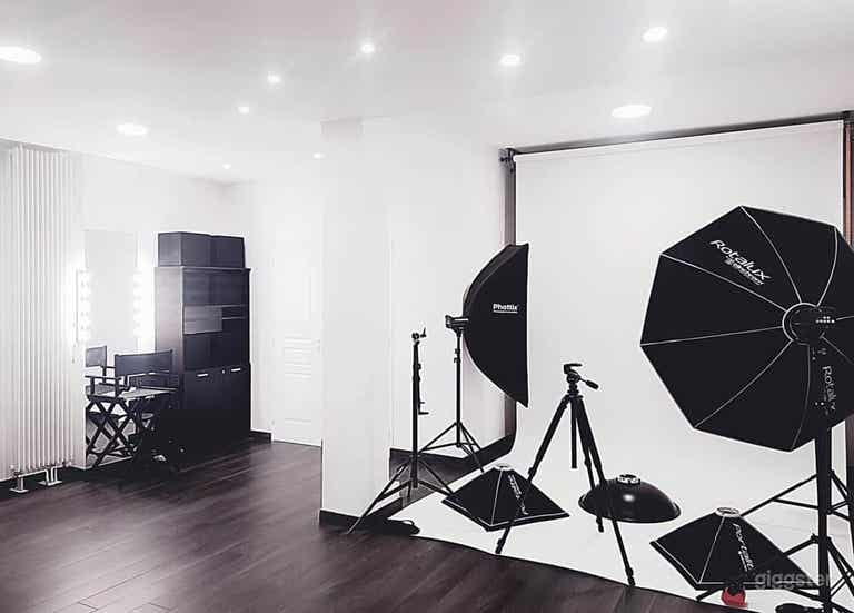  Voll ausgestattetes professionelles Fotostudio 