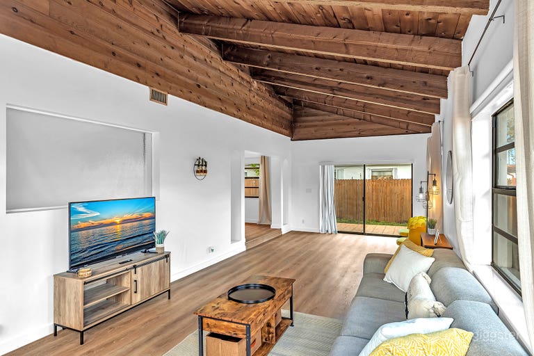  Boho Chic Chateau Unit 2 