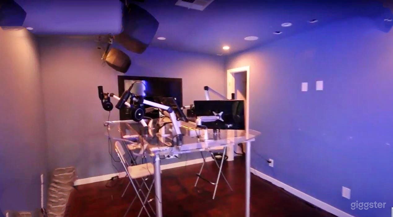 Podcasting and Radio Room in Canoga Park Photo 1