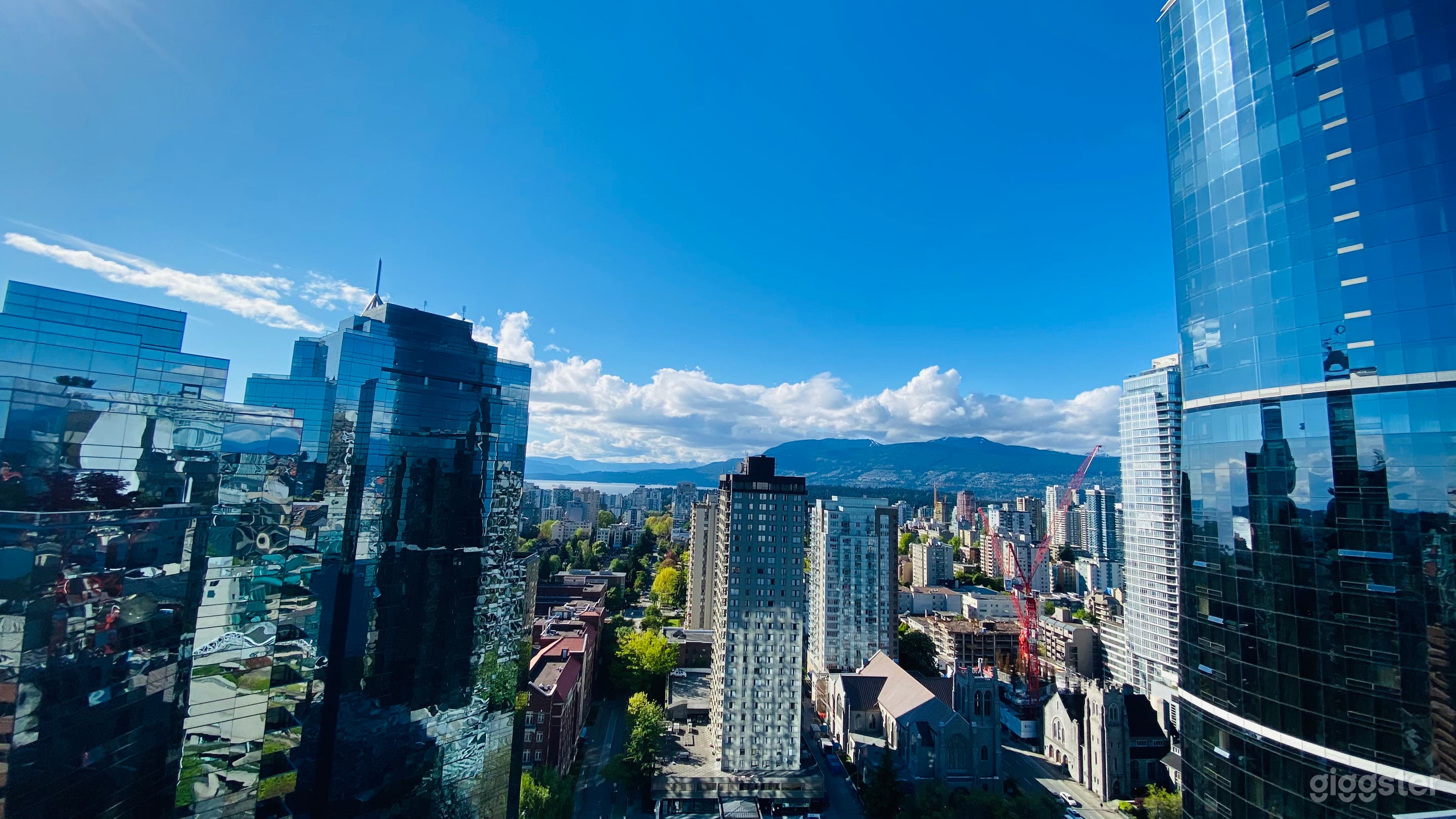 Yanni Penthouse Photo 3