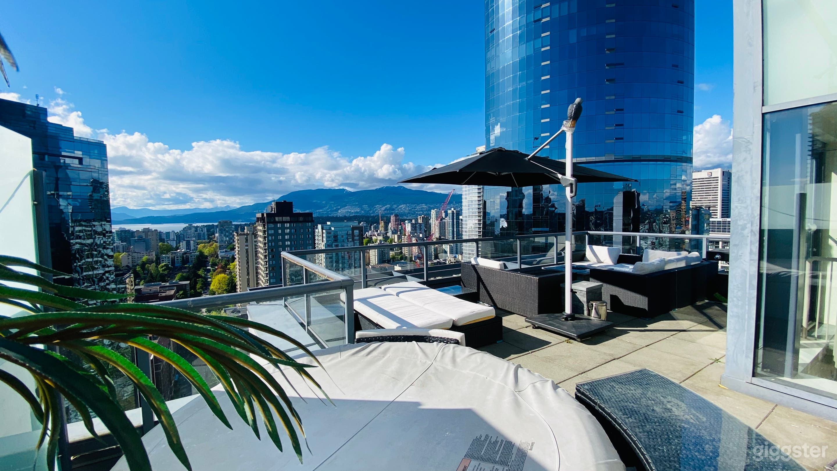Yanni Penthouse Photo 1