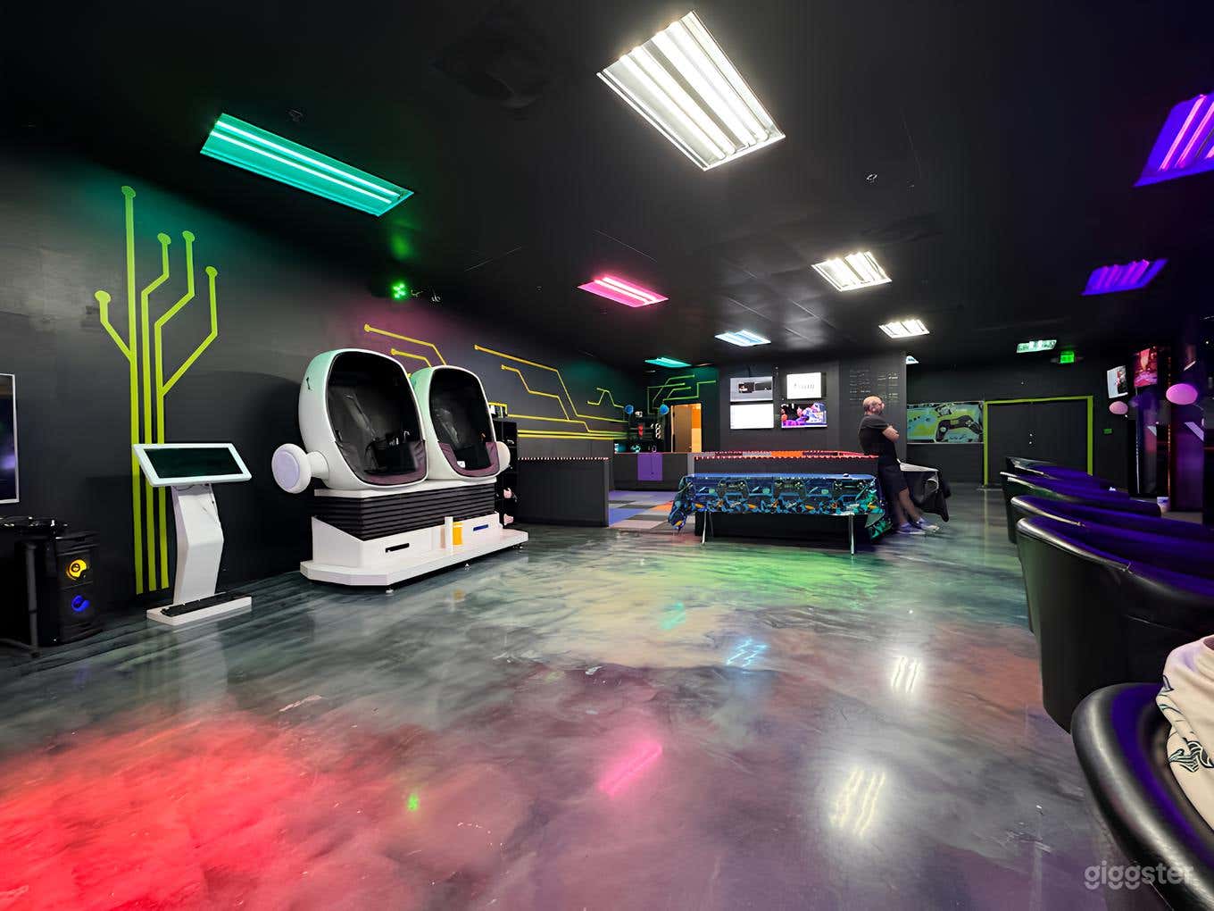 Immersive Virtual Reality Lounge Photo 2