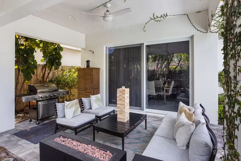  Two Luxury Homes – Villa Magnolia & The Secret Garden 