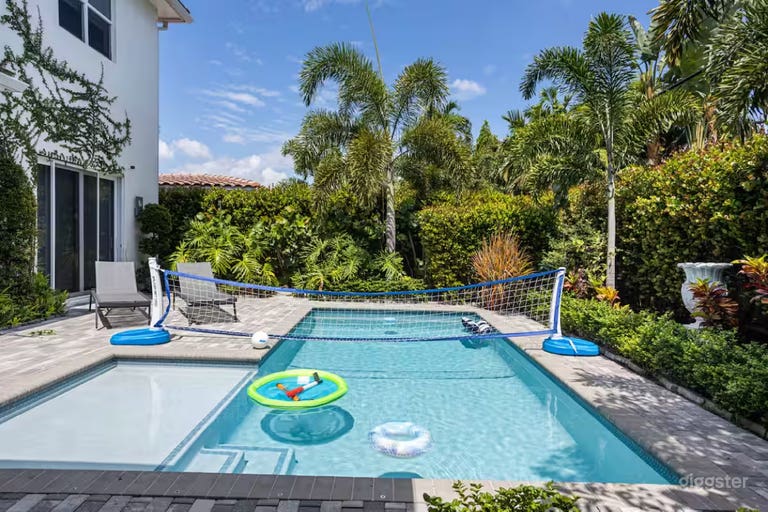  Two Luxury Homes – Villa Magnolia & The Secret Garden 