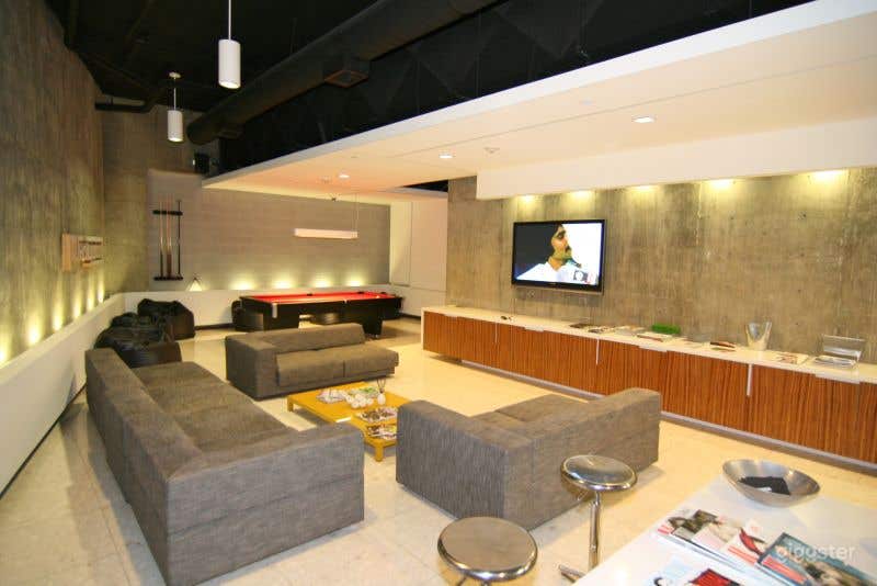 The Hollywood No.311 Photo 4