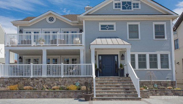 Large Modern Beach Block House 