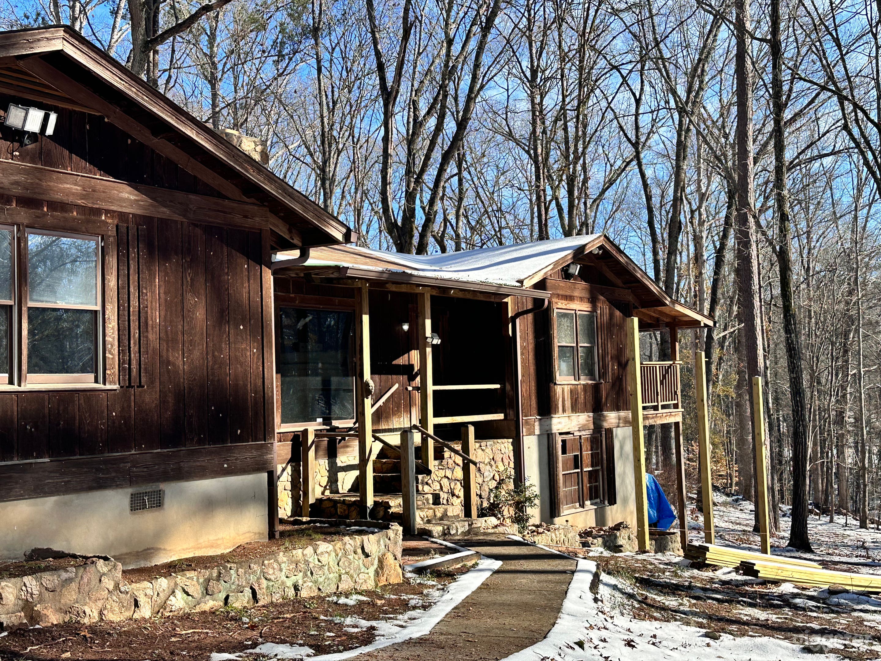 Film on 10Acres at Cabin Atlanta Georgia Photo 3