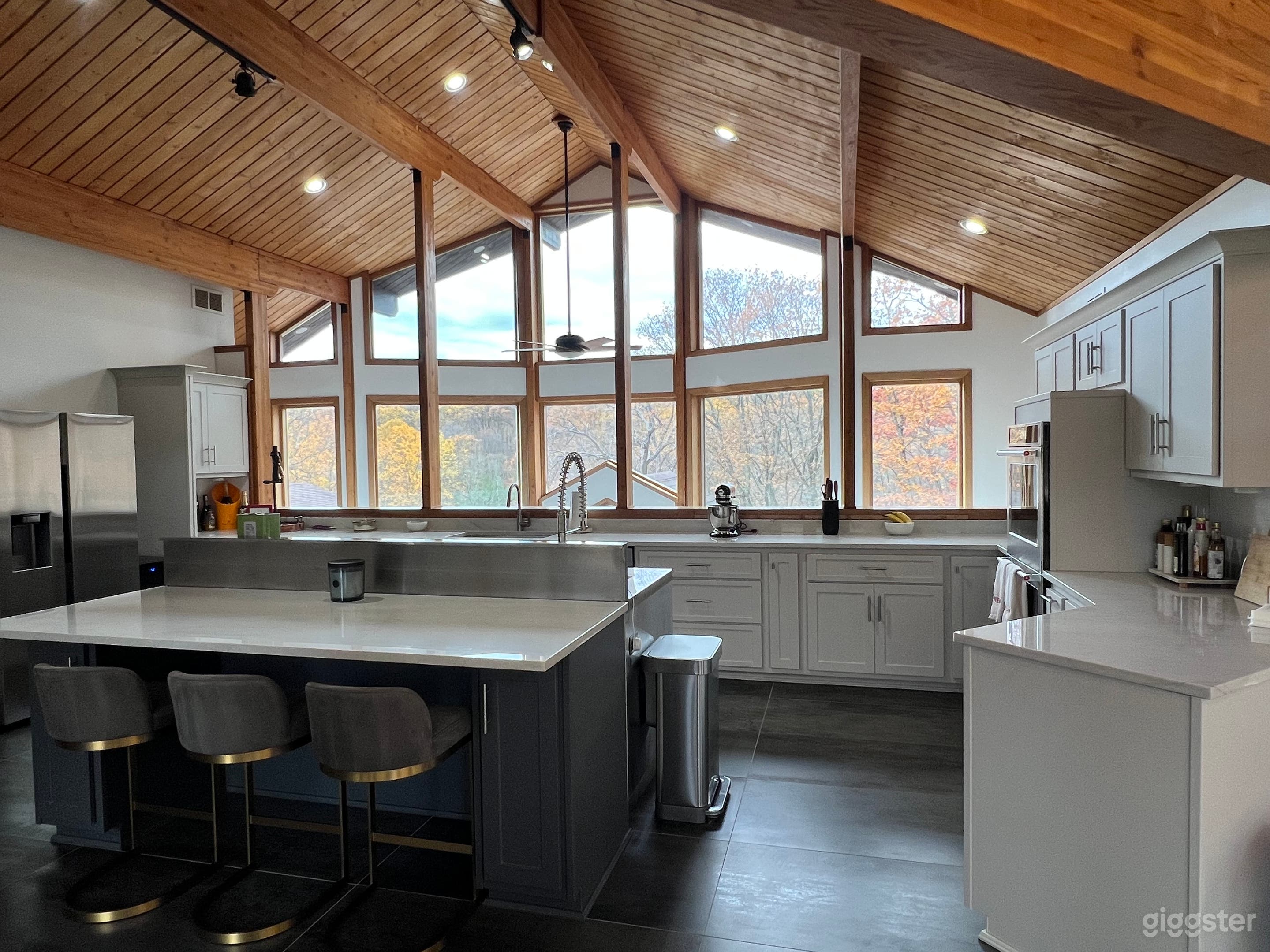 Mountain House in Mahwah, NJ Photo 4