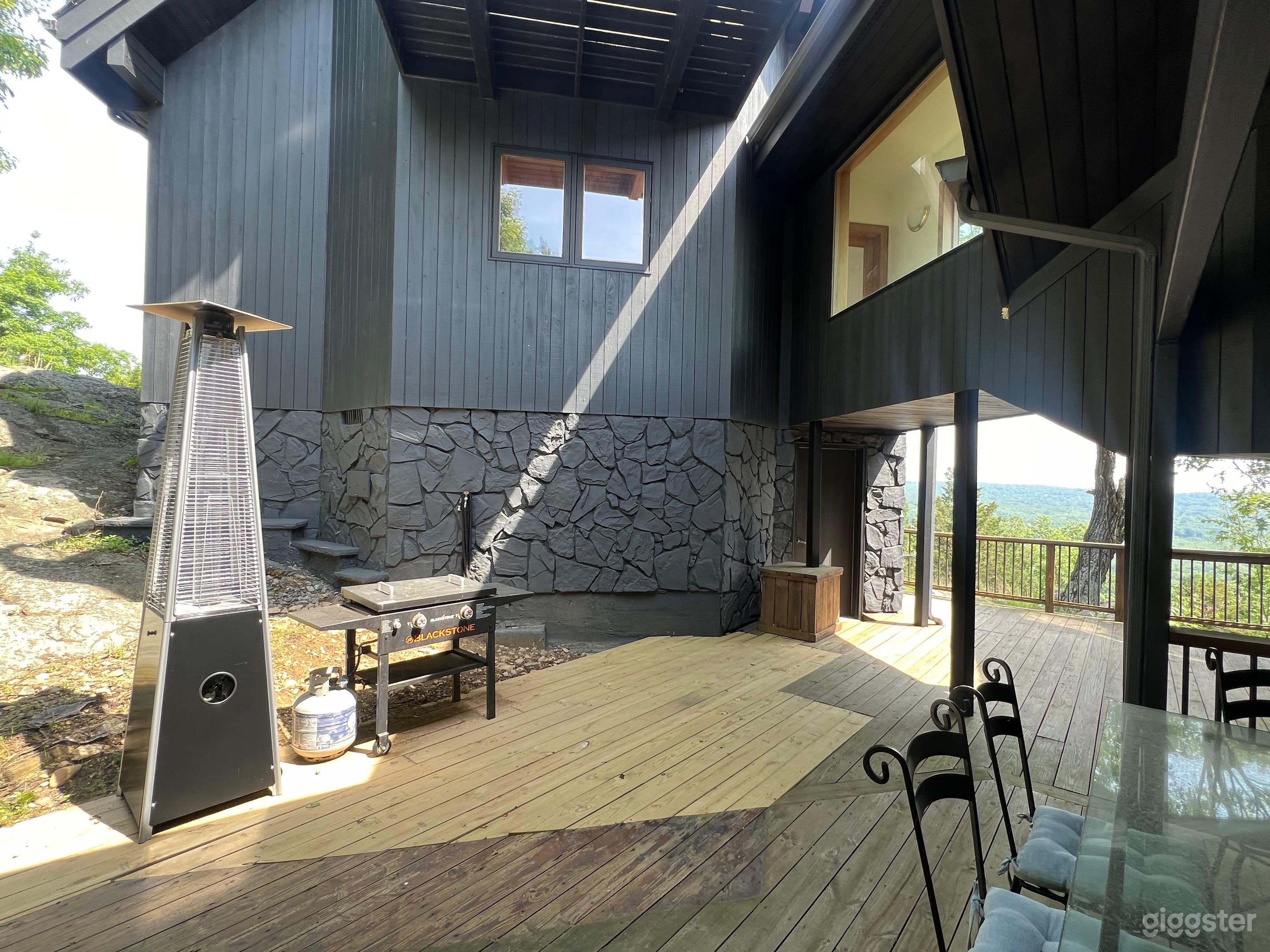 Mountain House in Mahwah, NJ Photo 3