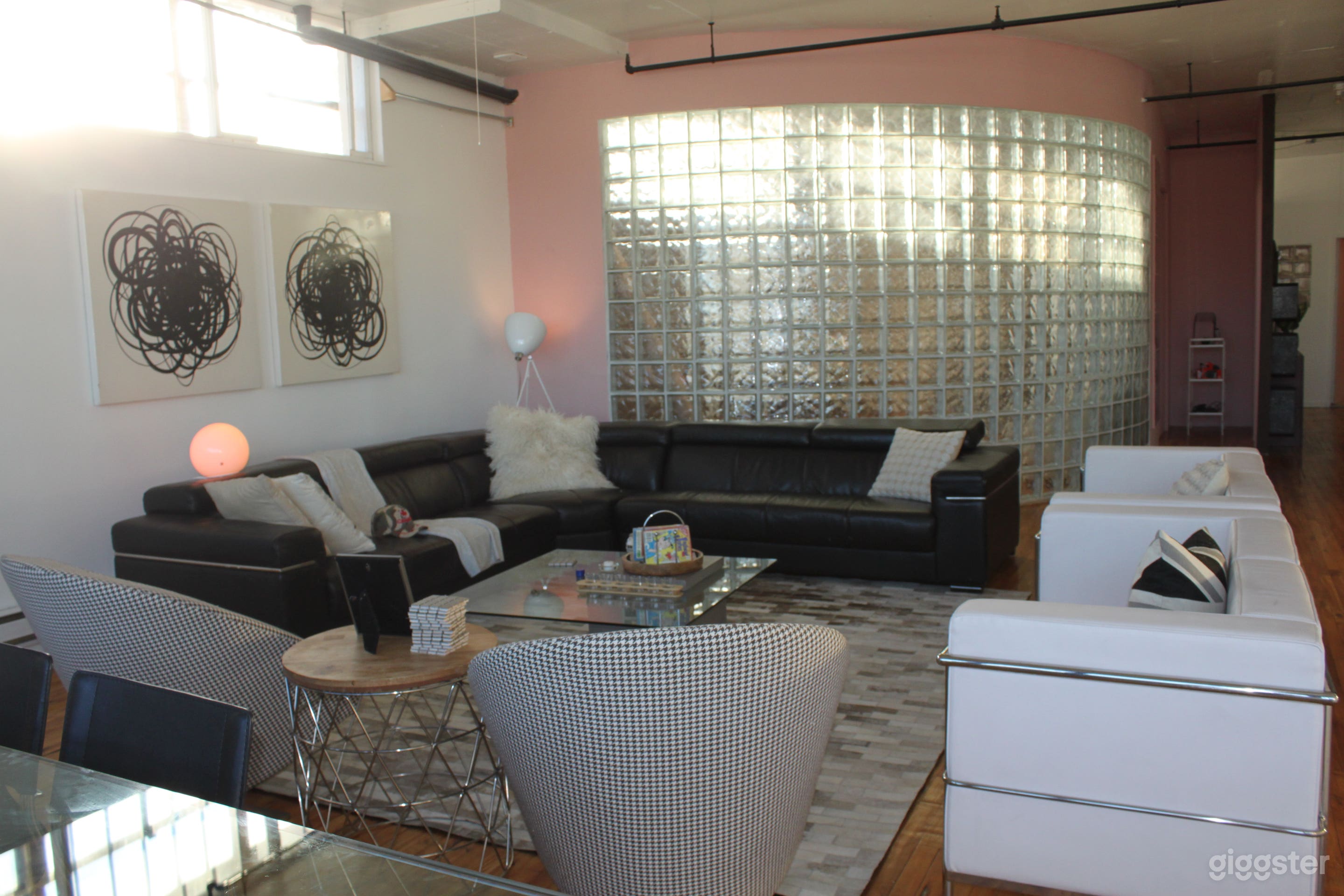 Content creation &amp; Event Rental Space Photo 2