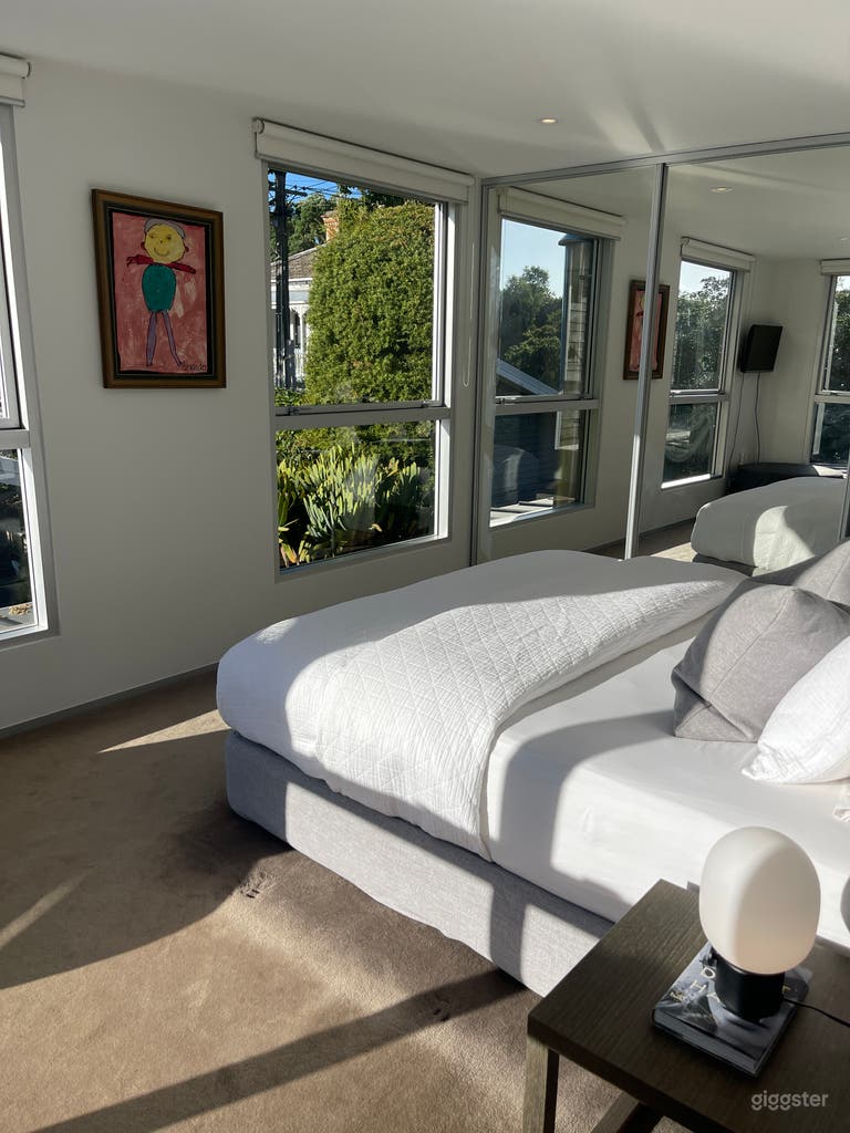  Sun Drenched Central City Oasis 