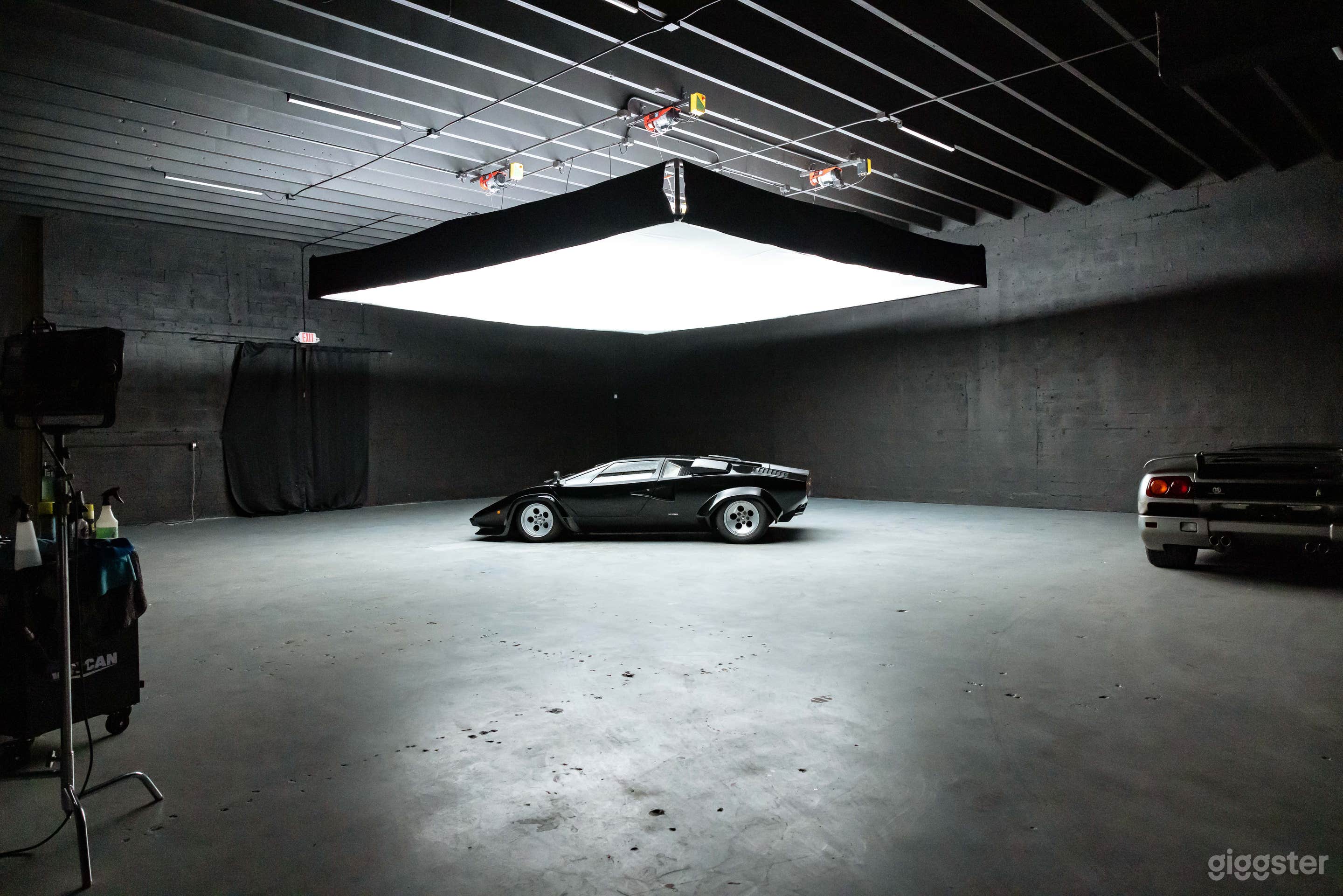 Spacious Photo &amp; Event Studio in Miami Photo 3