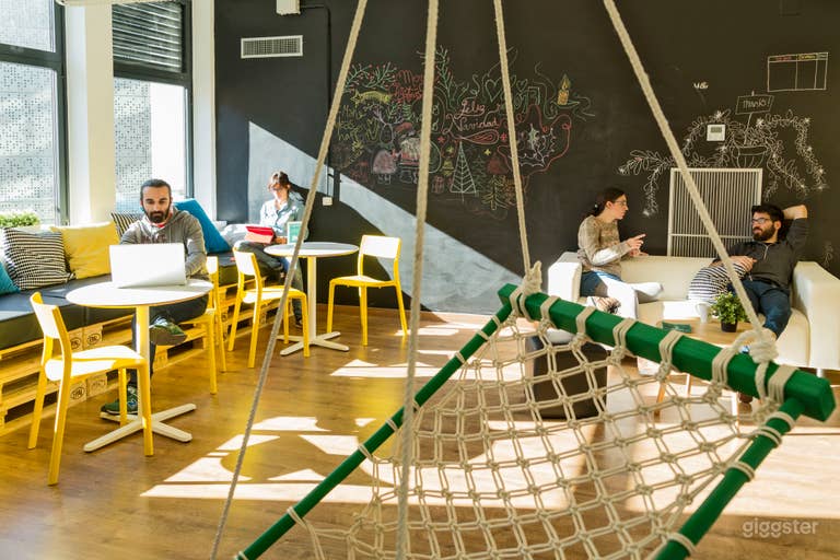 Coworking open space 