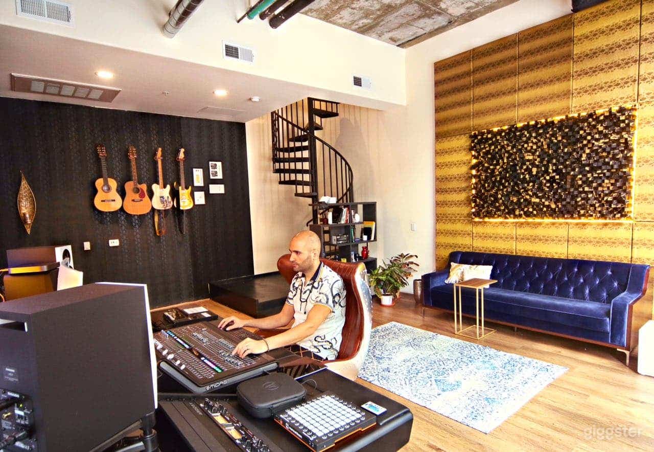 Downtown LA loft recording studio with pole room Photo 1