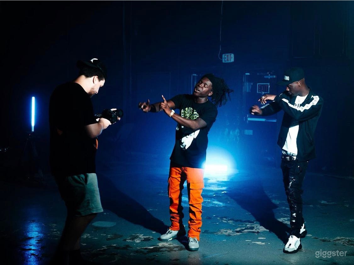 Spacious Warehouse Production Studio for Film & Photography w/ Truck Dock Photo 3