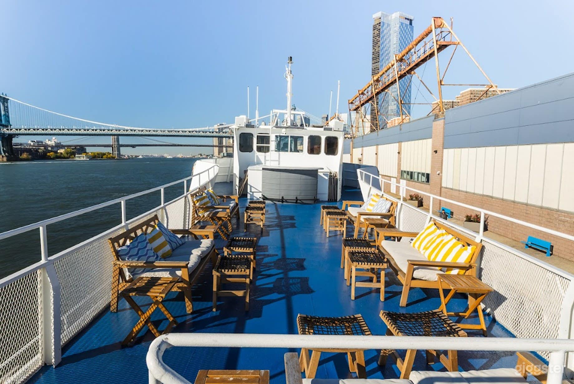 Open-Air Rooftop Deck – Stunning Views Photo 3