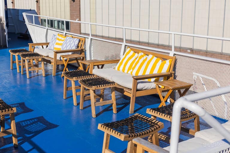  Open-Air Rooftop Deck – Stunning Views 