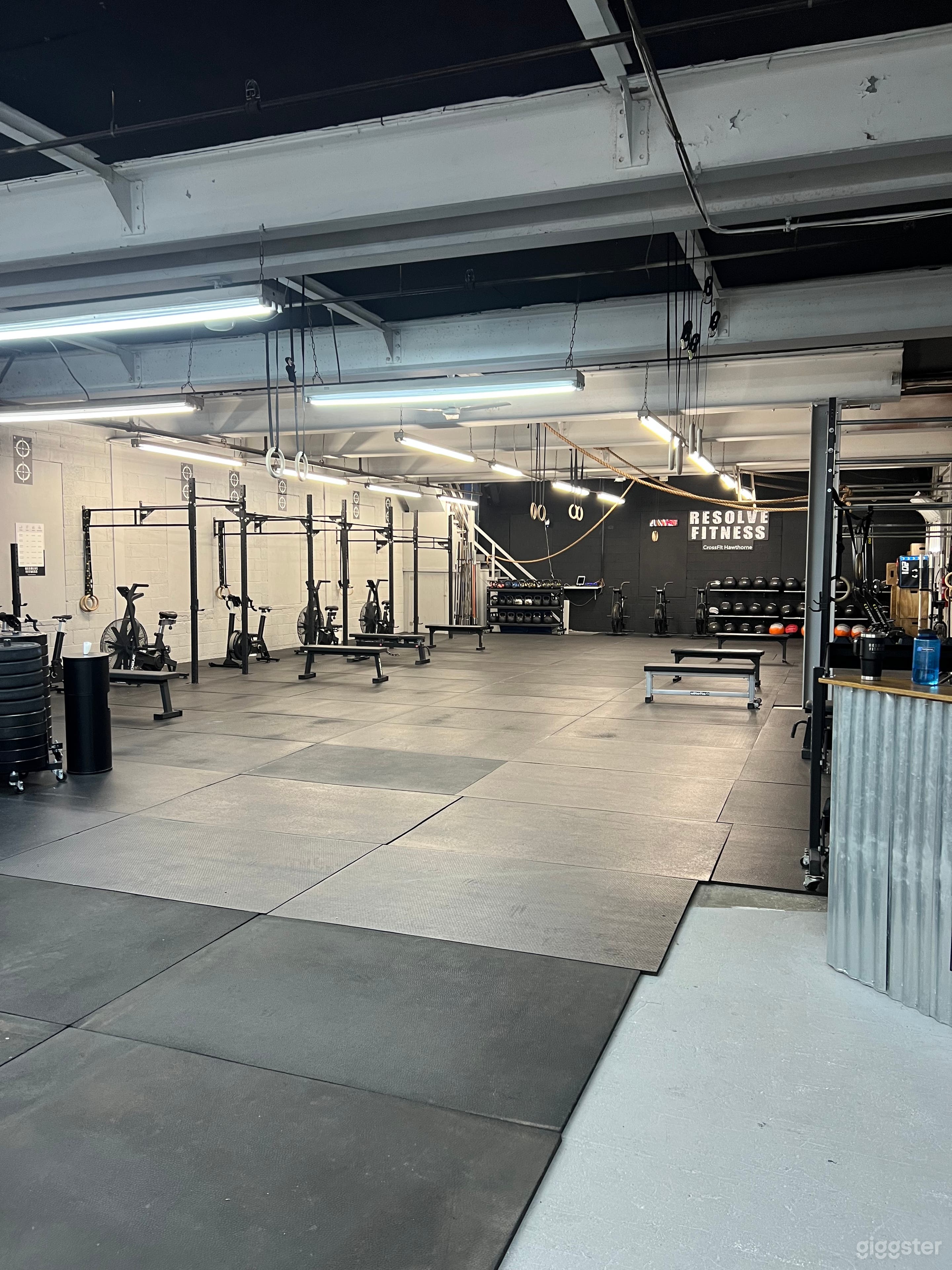 Industrial Space - Raw &amp; Open Photo 1