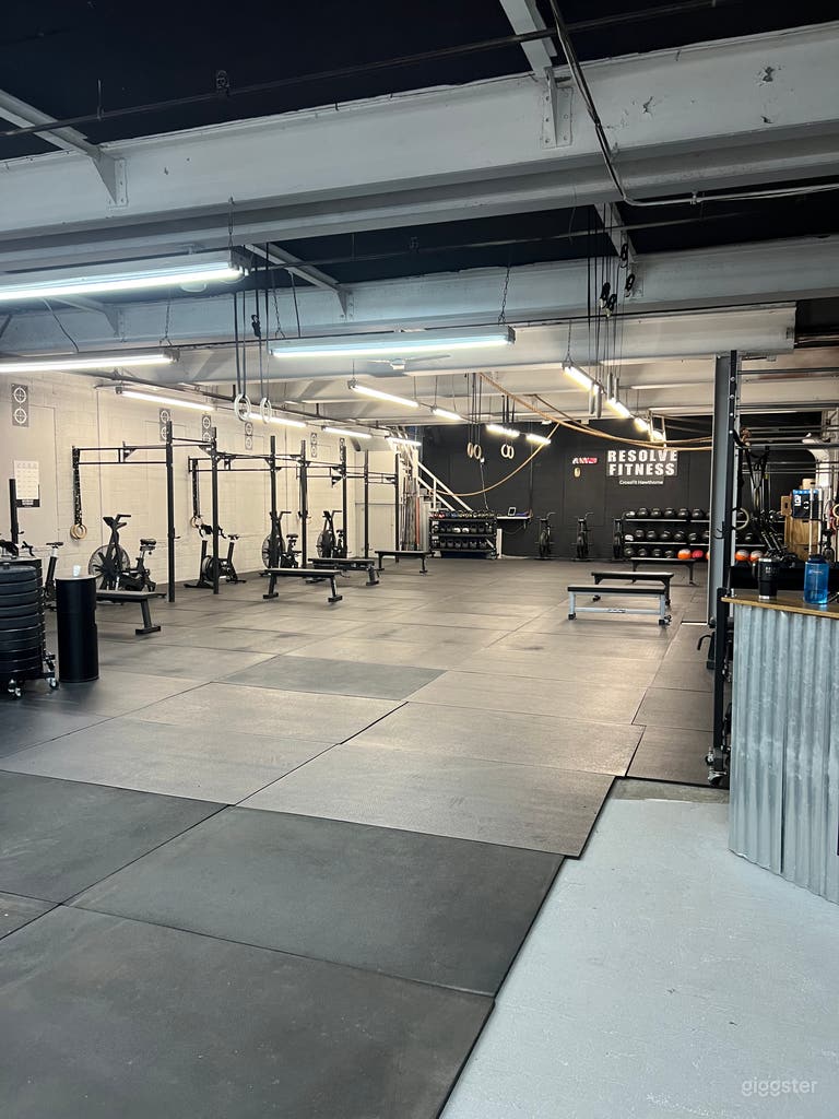  Espace Industriel - Brut et Ouvert 