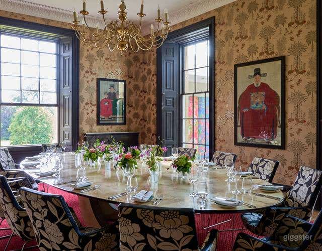 The Wilton Room with Open Fireplace Photo 2