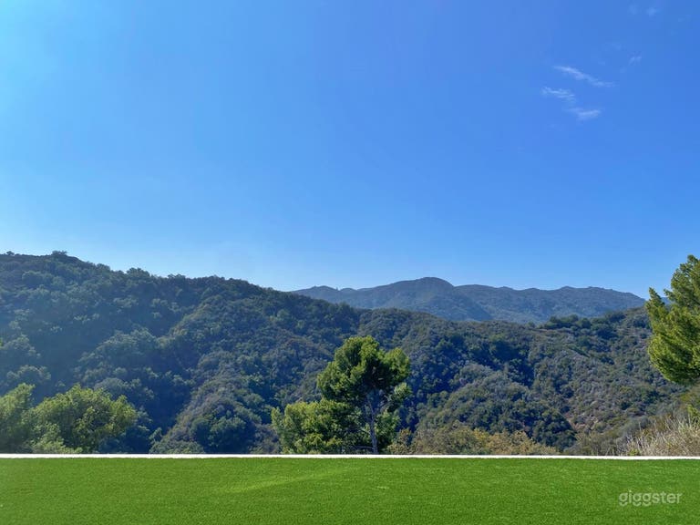  Poolside Oasis with Mountain Views 