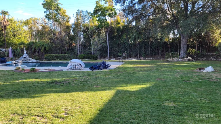  Amazingly private and expansive backyard with pool 