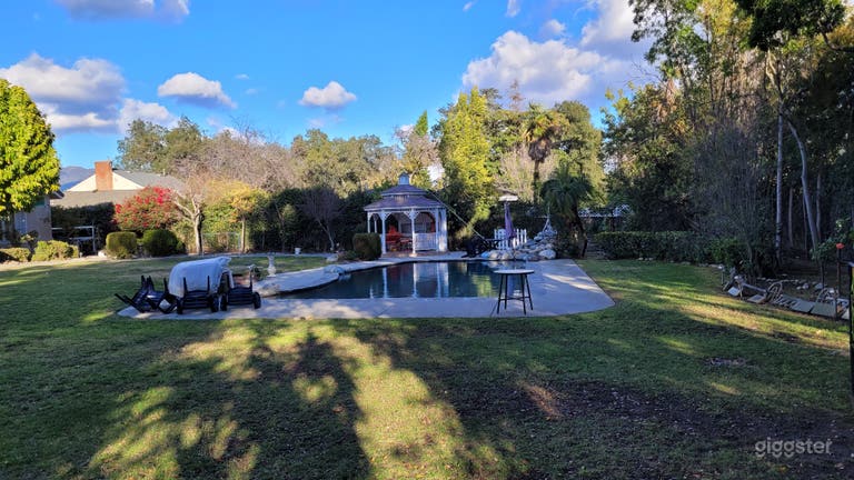  Amazingly private and expansive backyard with pool 
