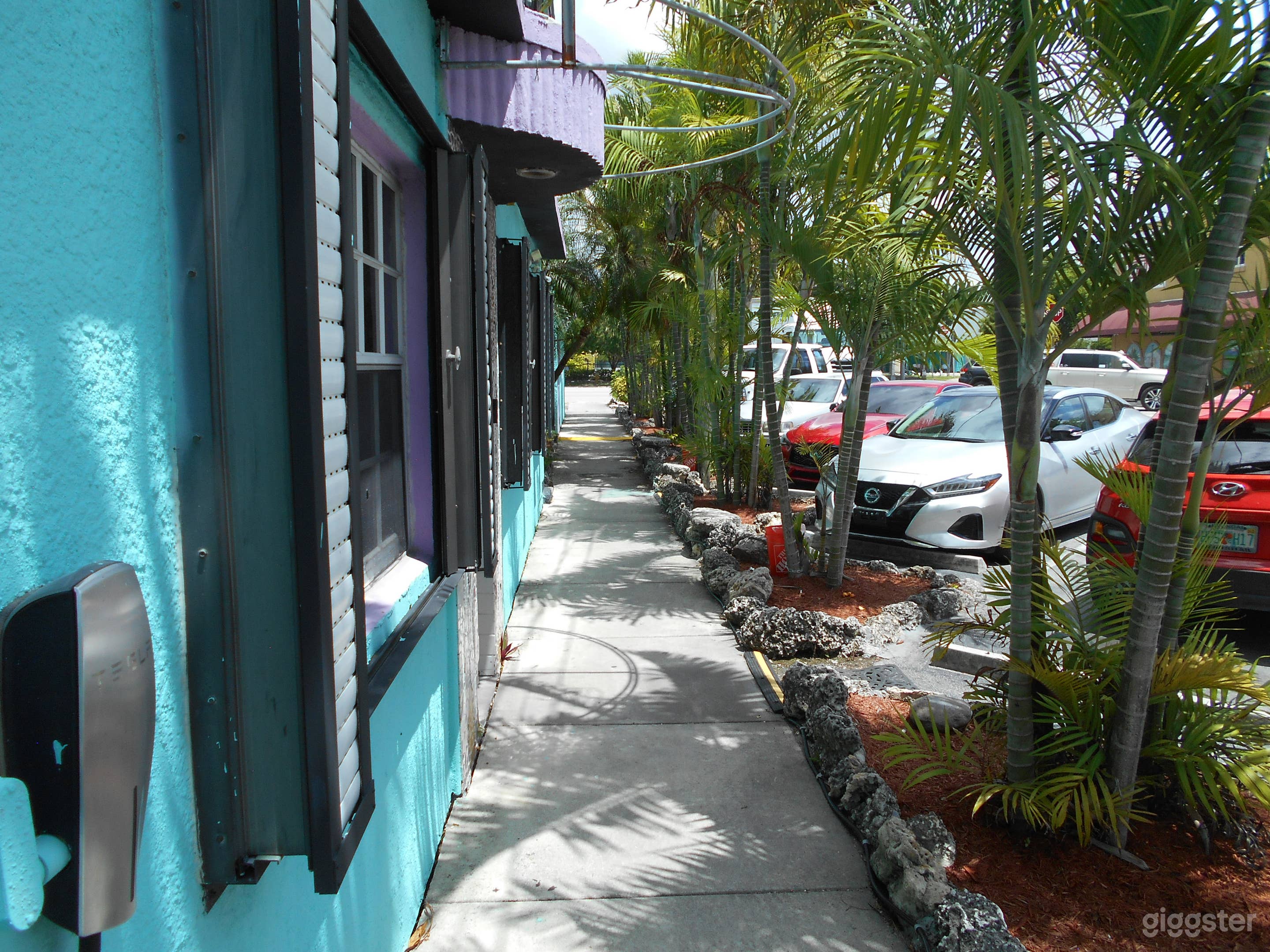 Front Sidewalk north view