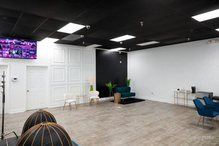  Luxury Lifestyle Photo & Content Creation Studio 