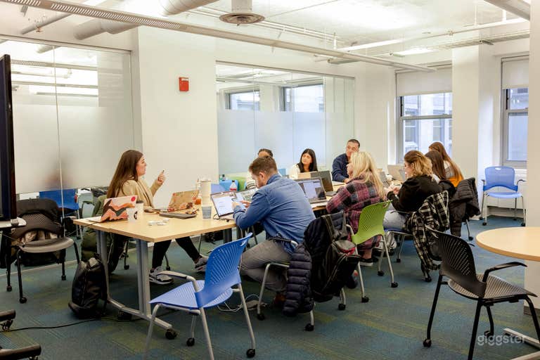  Collaboration Room X Boardroom Style 