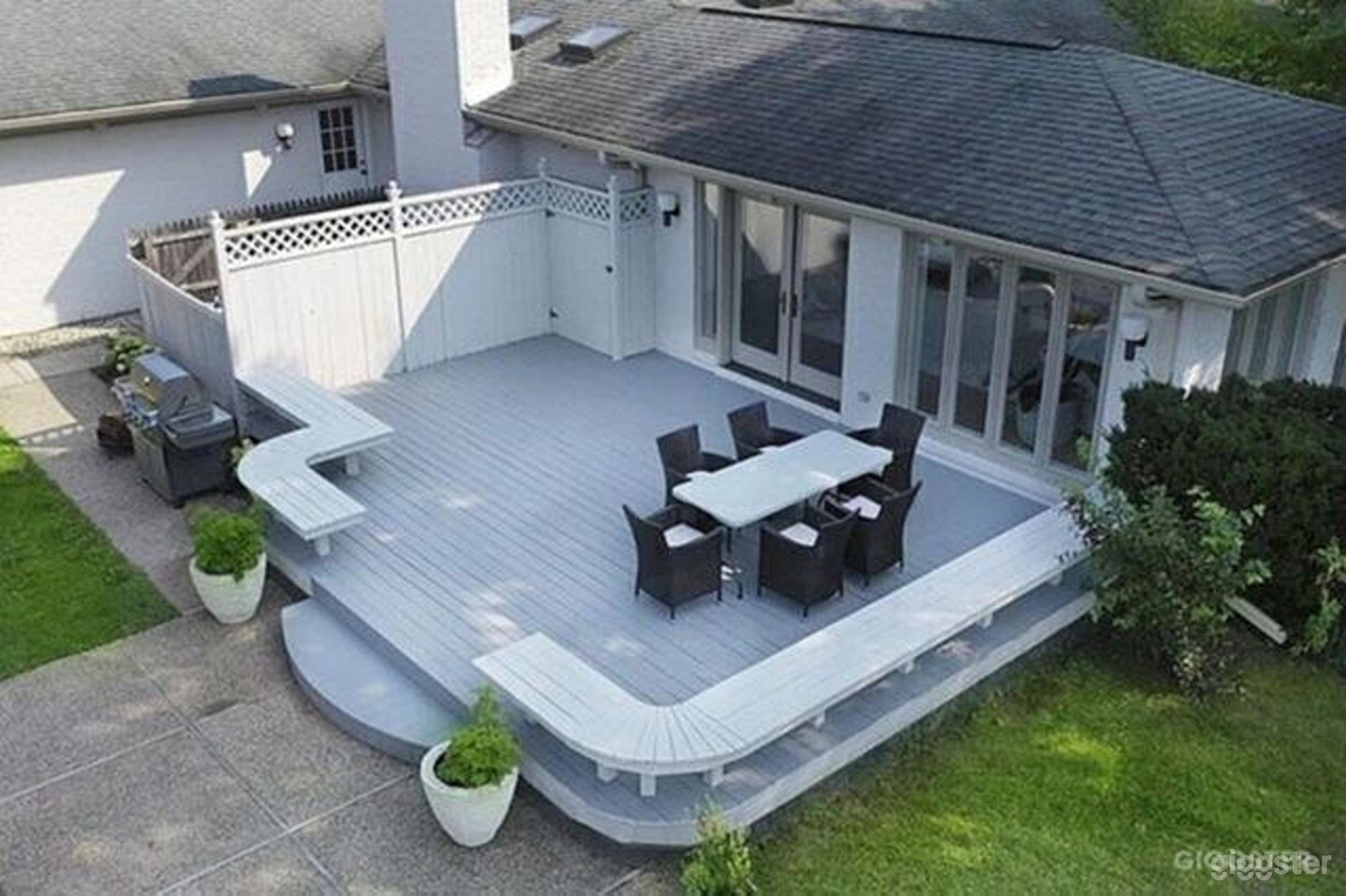 Midcentury 12ft Deep Outdoor Heated Pool Photo 3