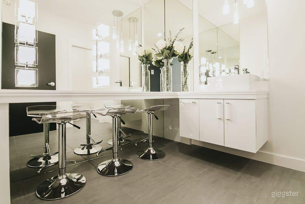 Helicopter Hangar With Infinity Wall Photo 4