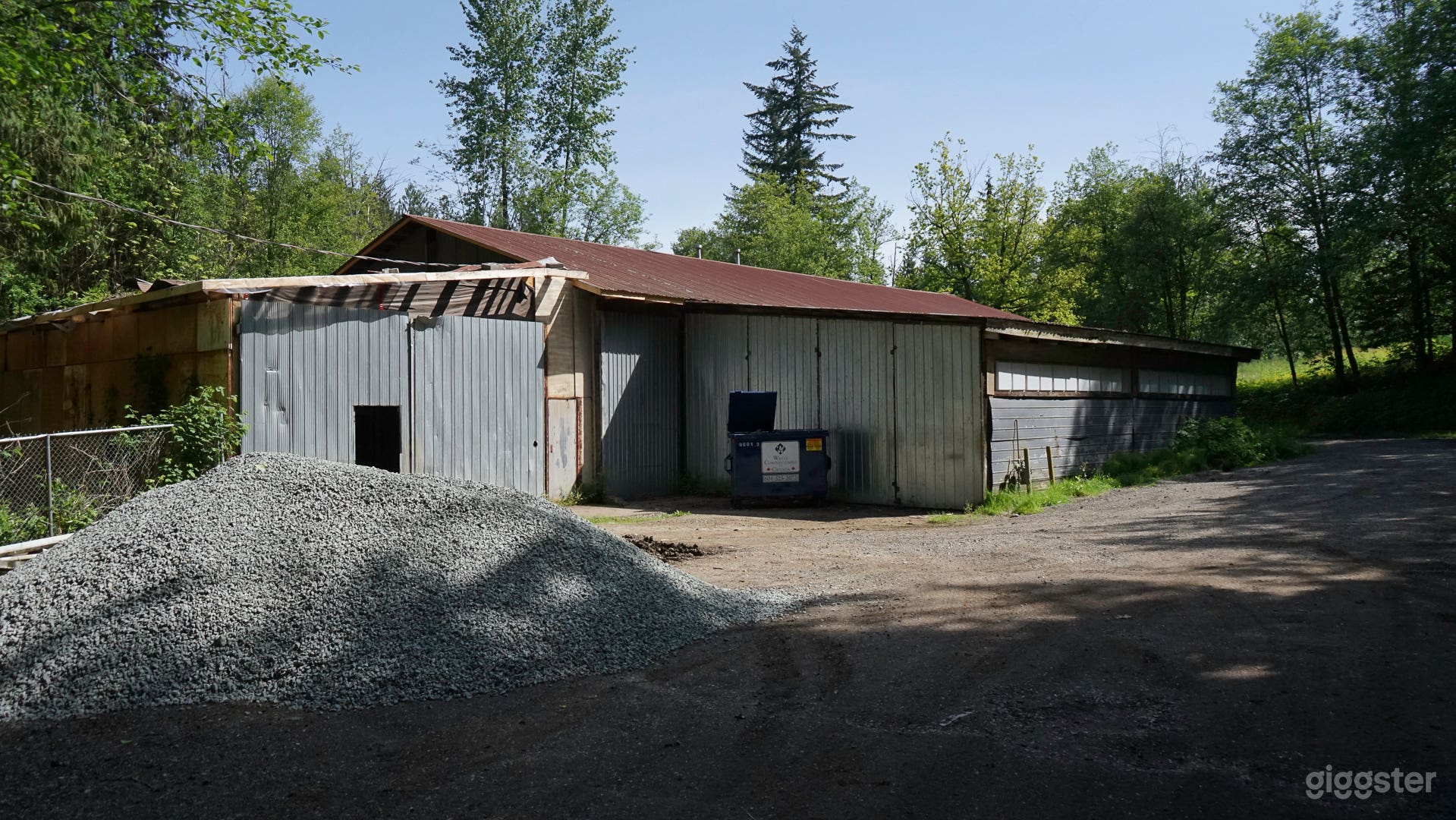 North Langley Industrial Shop &amp; Beautiful Acreage Photo 3
