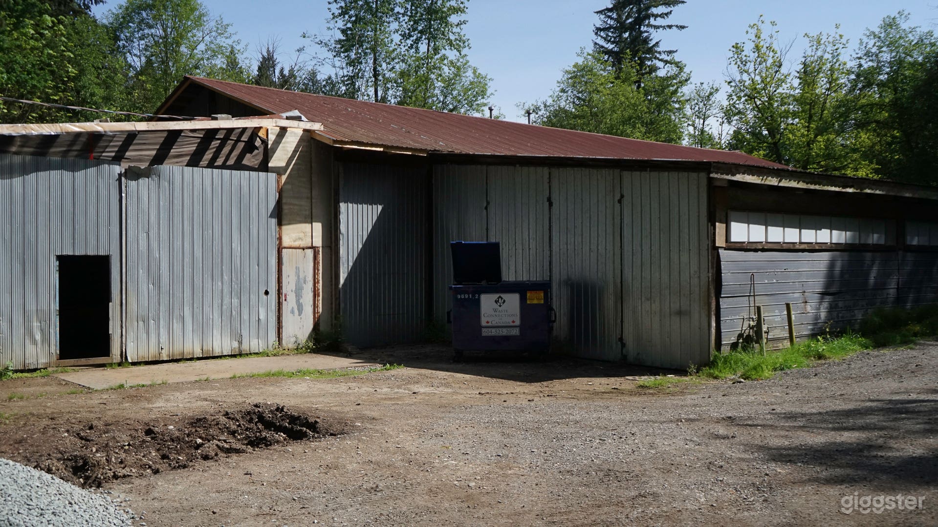North Langley Industrial Shop &amp; Beautiful Acreage Photo 2