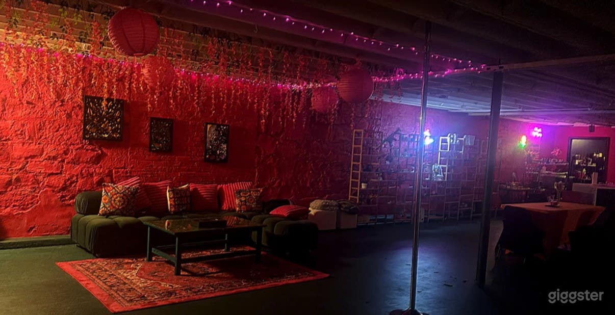 Underground Neon Studio | Intimate Babe Cave Photo 1