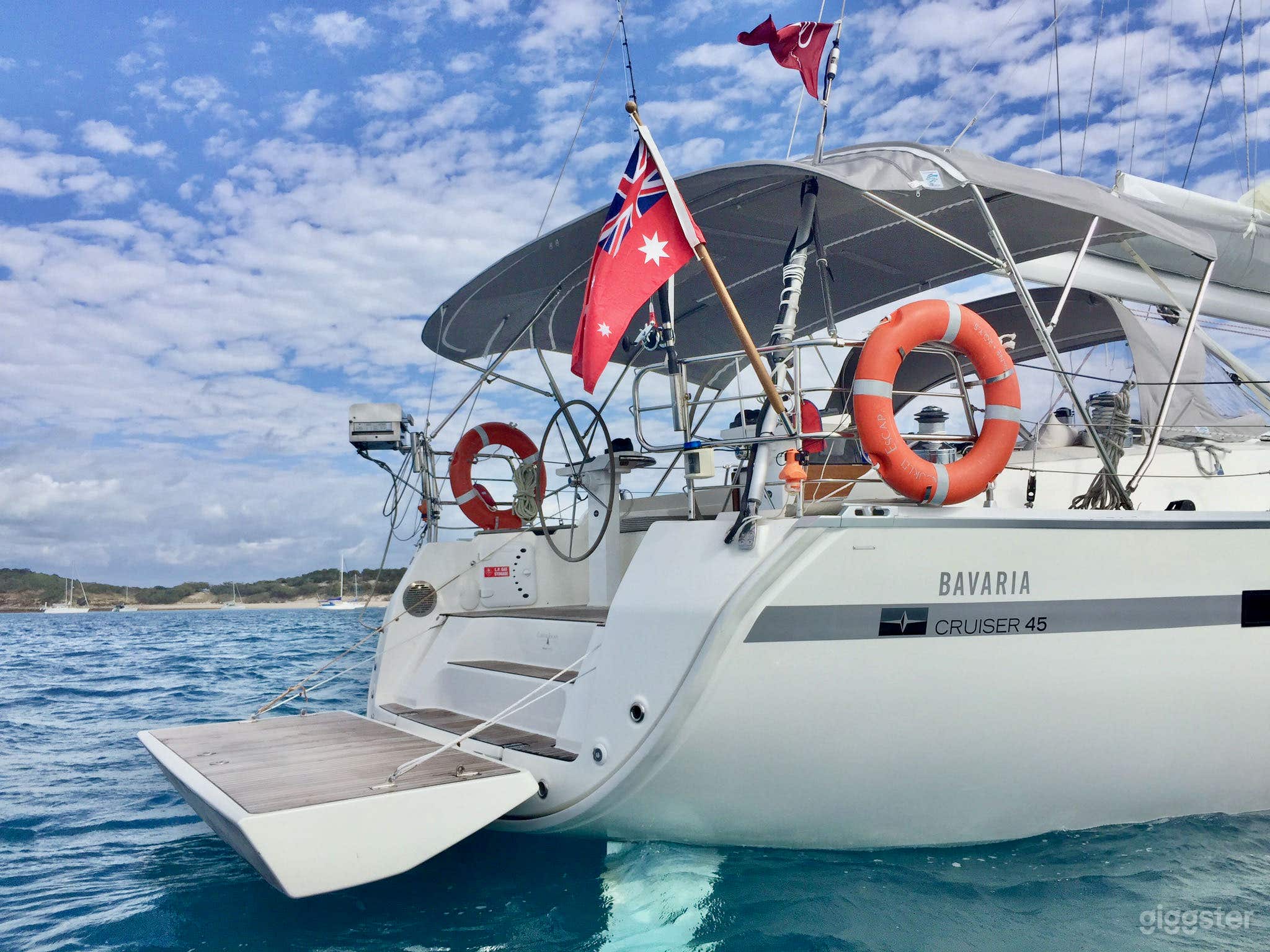 Stern showing deployable swim platform.