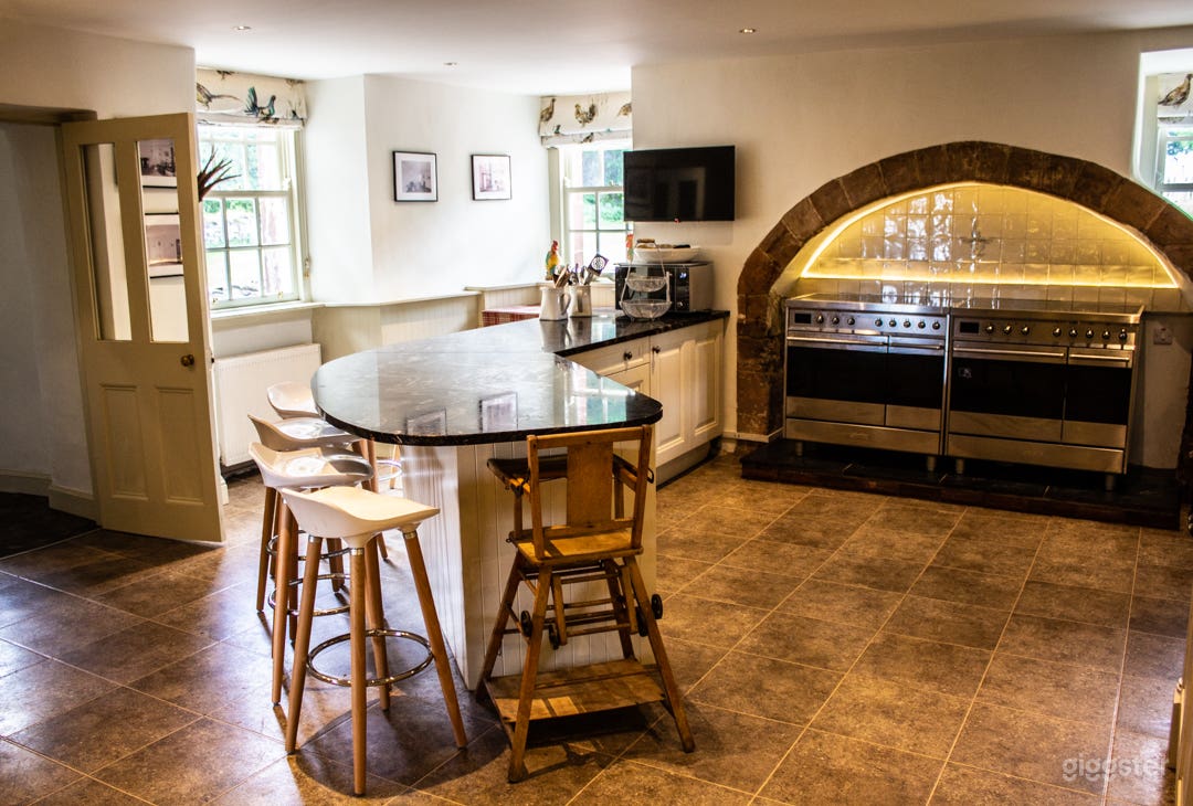 Breathtaking 50 Acre Place in Gordon Photo 4