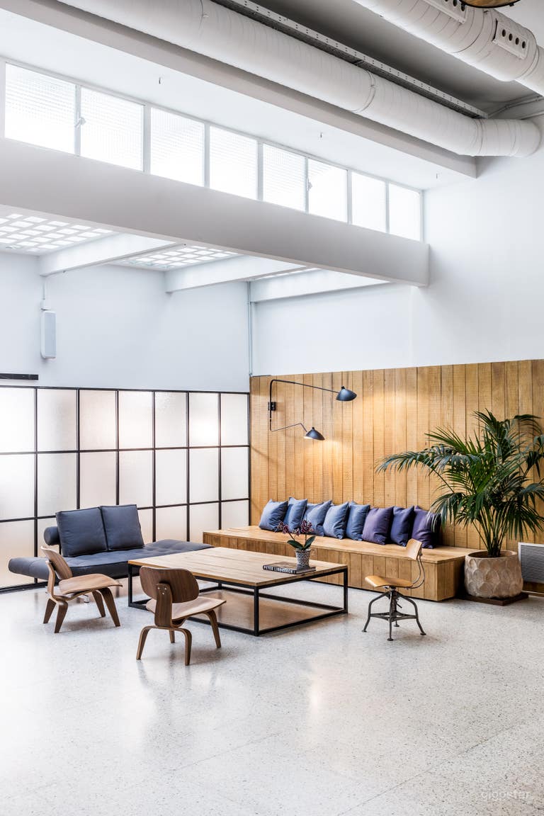  Versatile space for filming and corporate events 