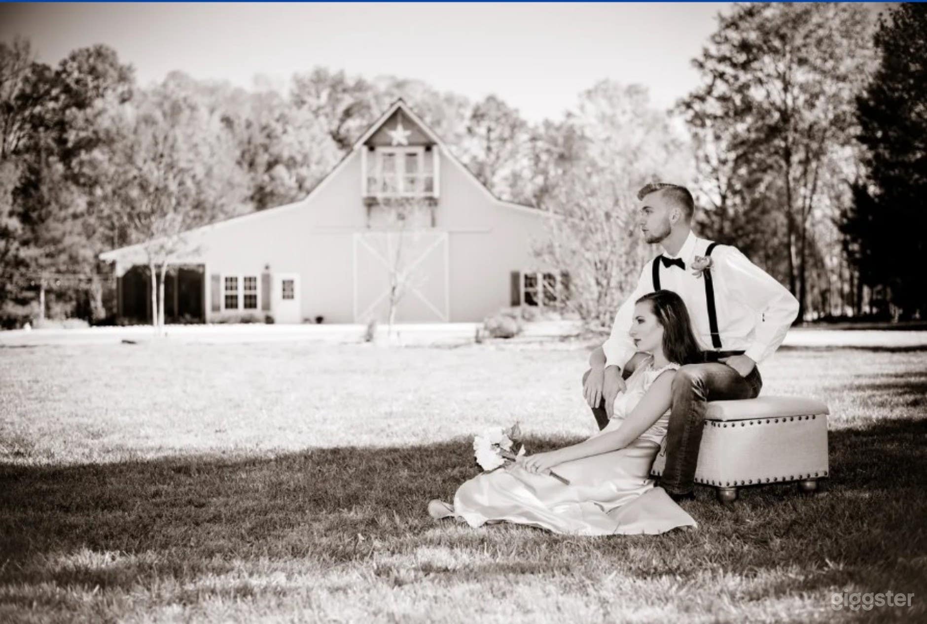 Modern Barn With Rustic Theme Photo 1