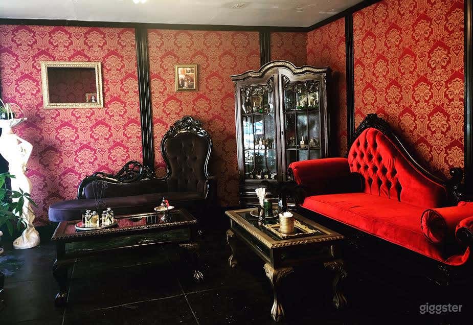 Hollywood Perfume Parlor w Vintage Victorian Decor Photo 4