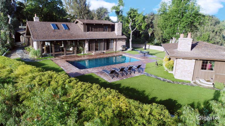  Huge Pool in a Private Gorgeous Hilltop Estate 