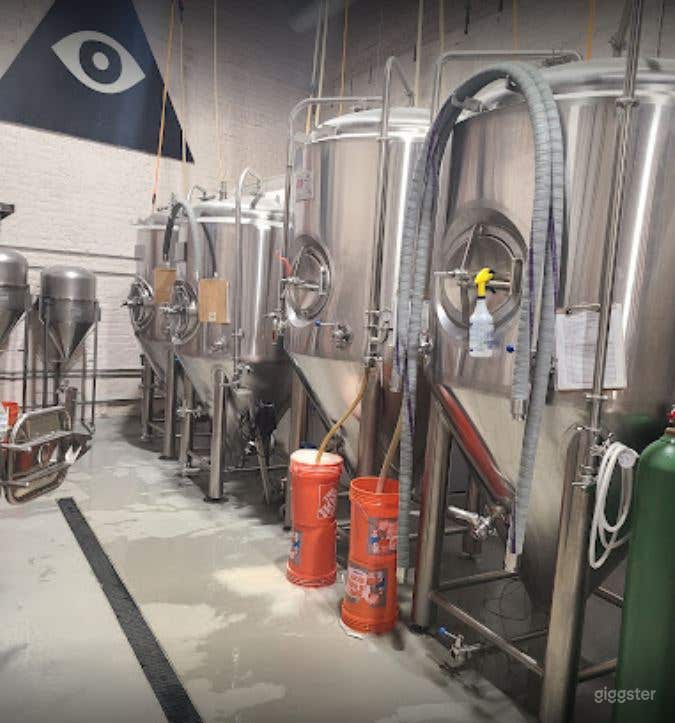  6 fermentation vessels 