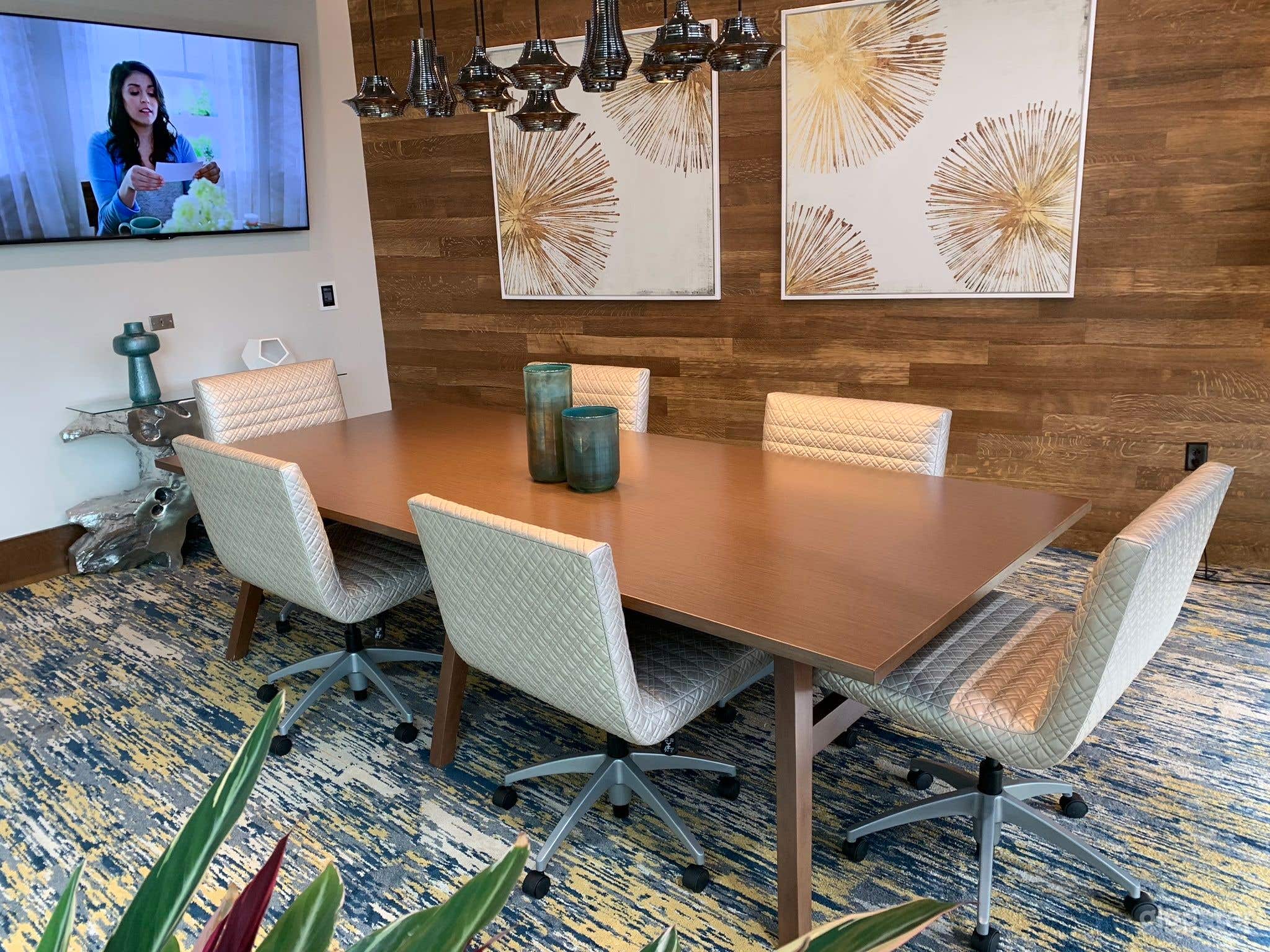 Stylish Conference Room in King of Prussia Photo 2