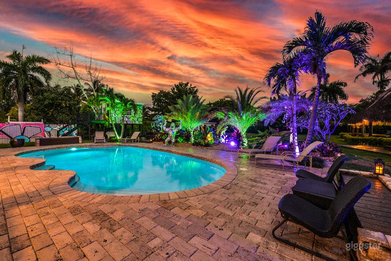  Open-air with exotic flair. 