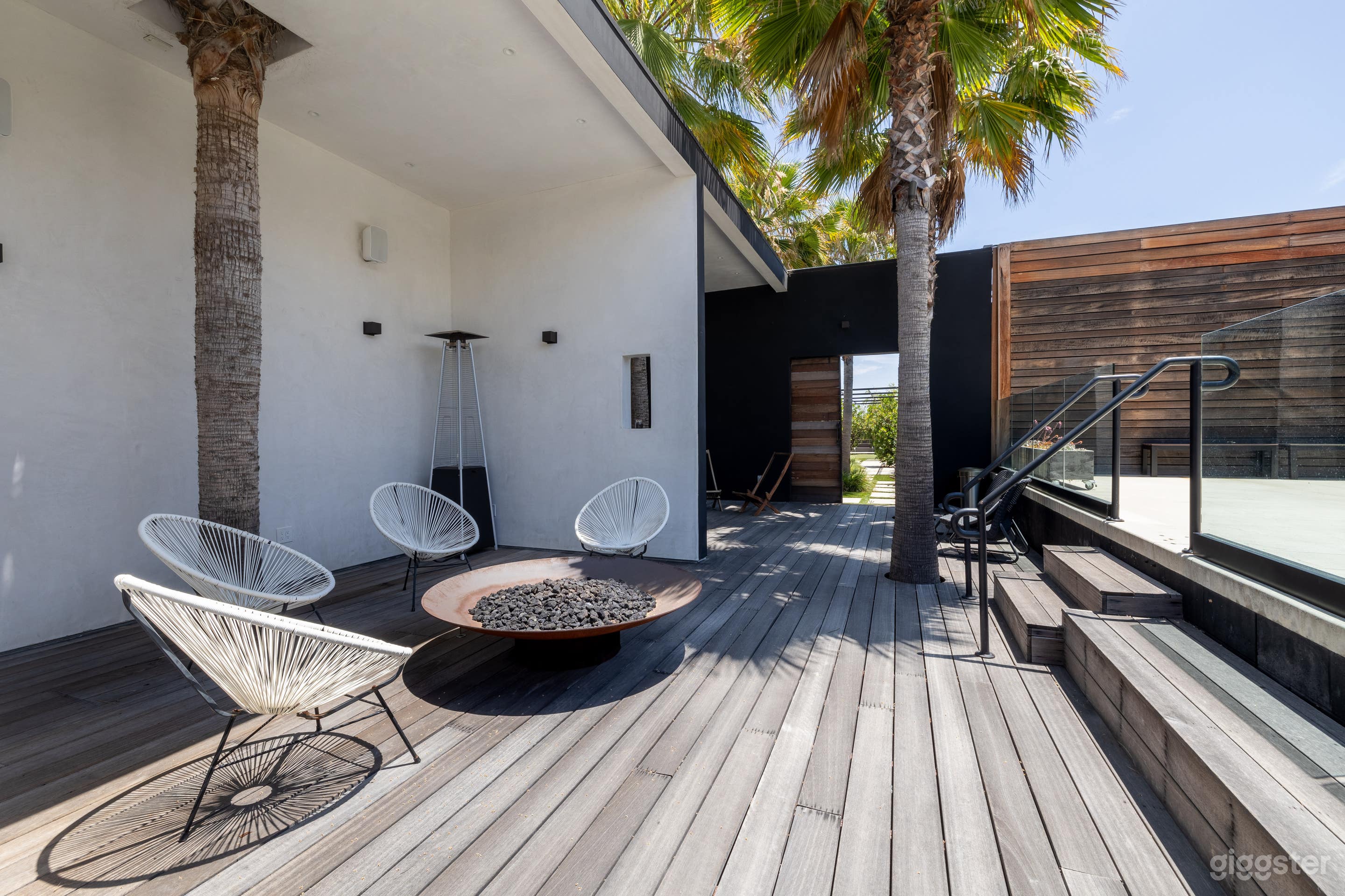 Maximum Patio + Garden Photo 3