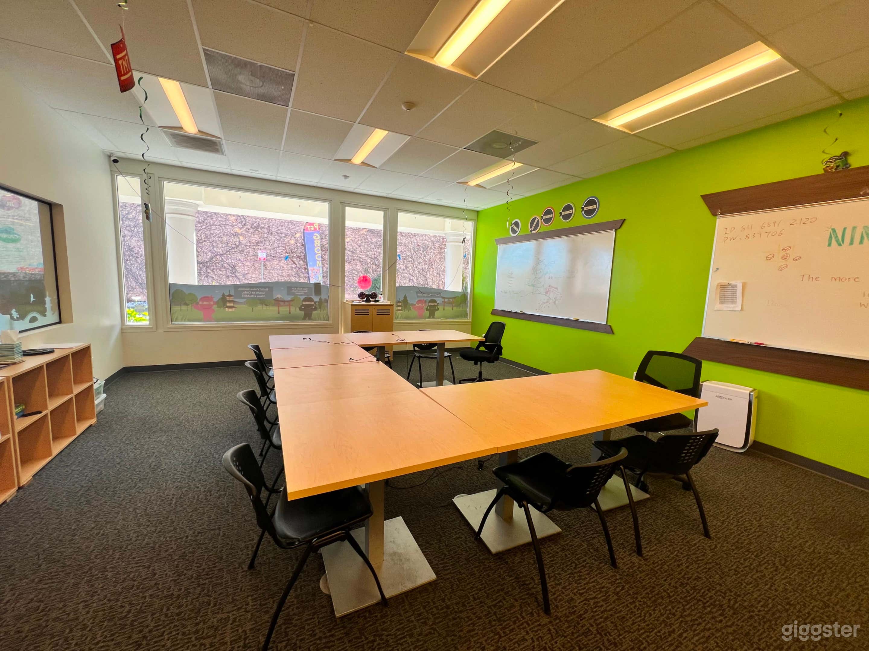 Modern STEM Space for Rent – Perfect for Classes, Workshops Photo 1
