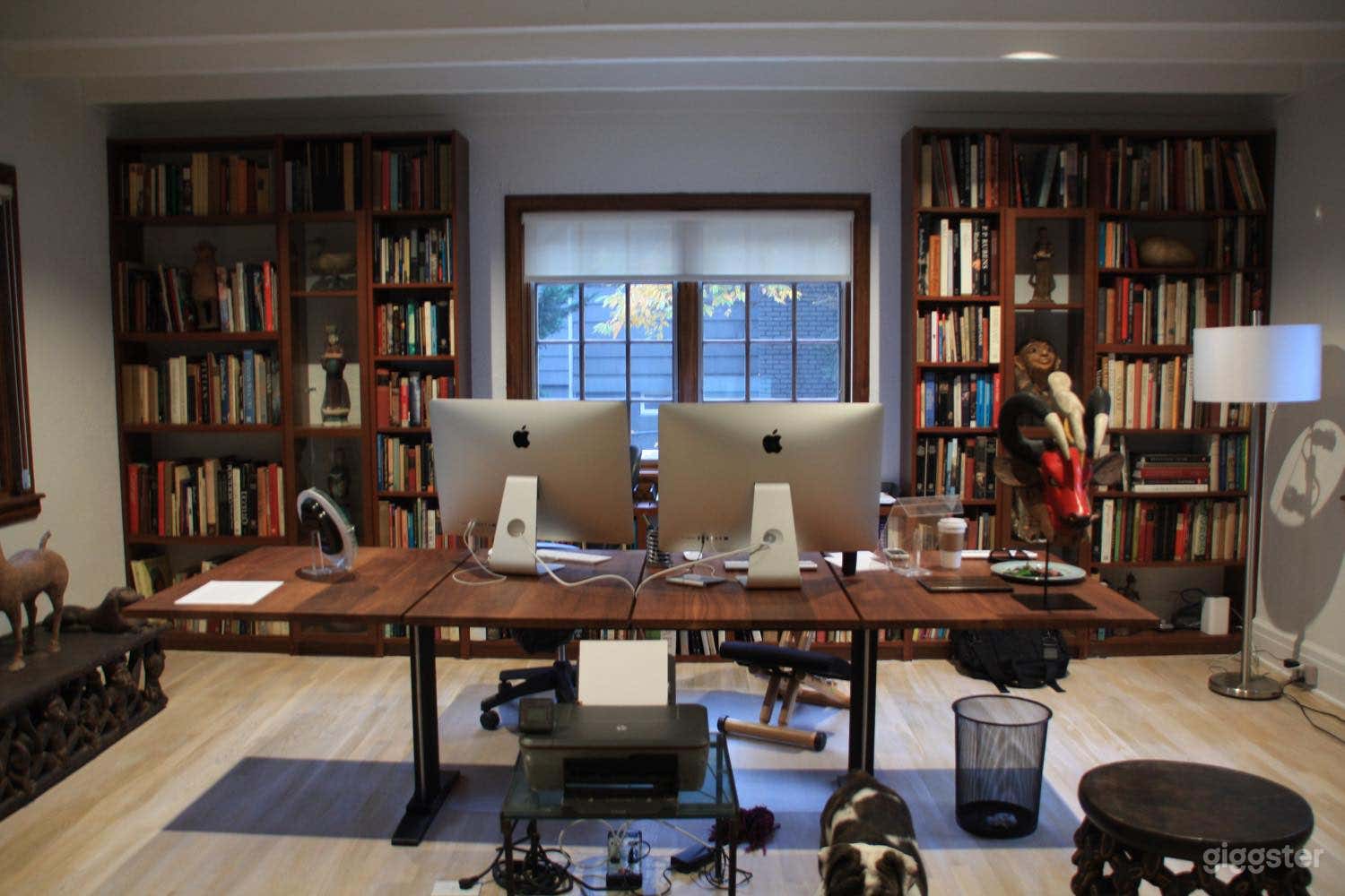 Stylish home w/beautiful artist's studio and pool Photo 4