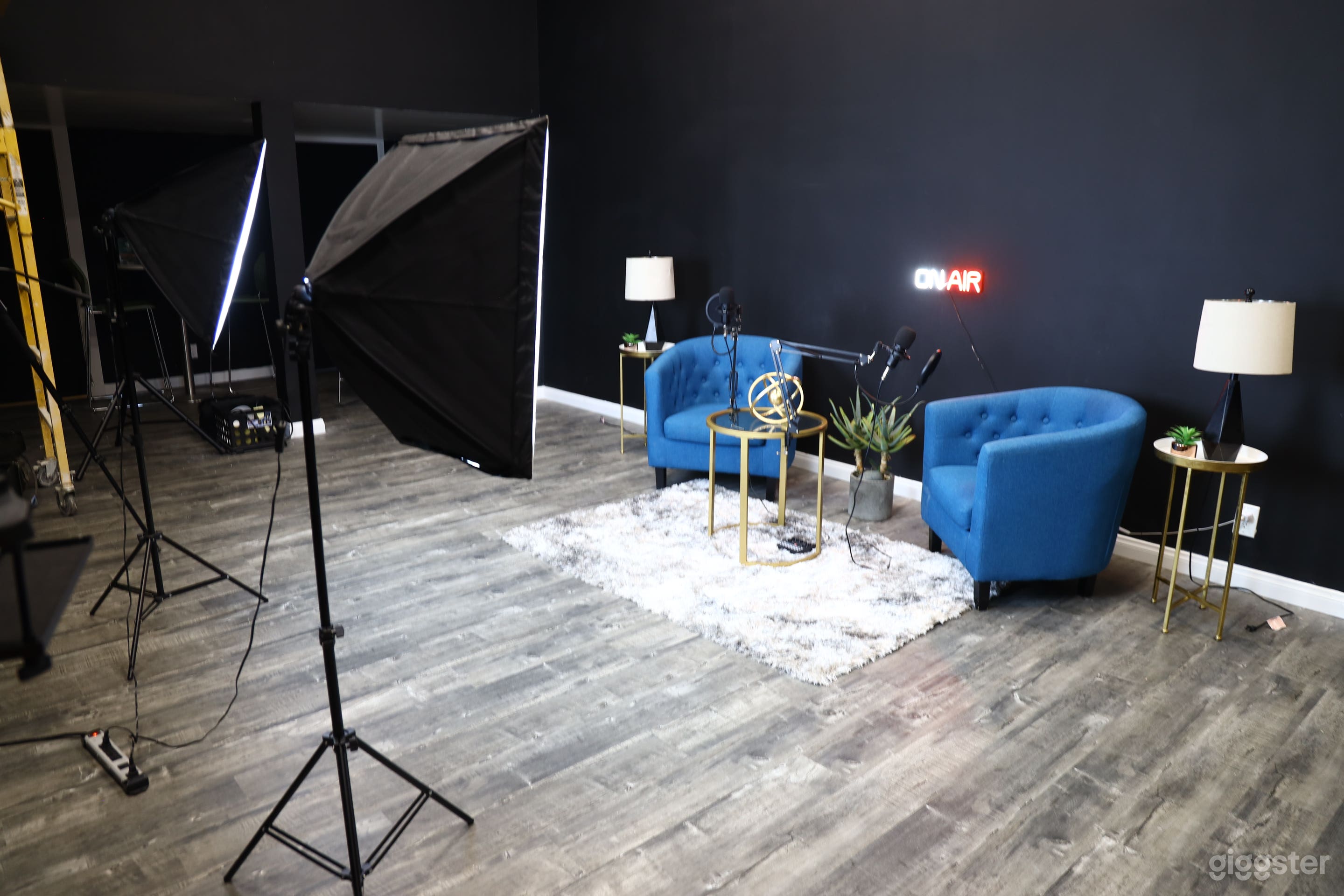 Podcast Studio Near DTLA Photo 3