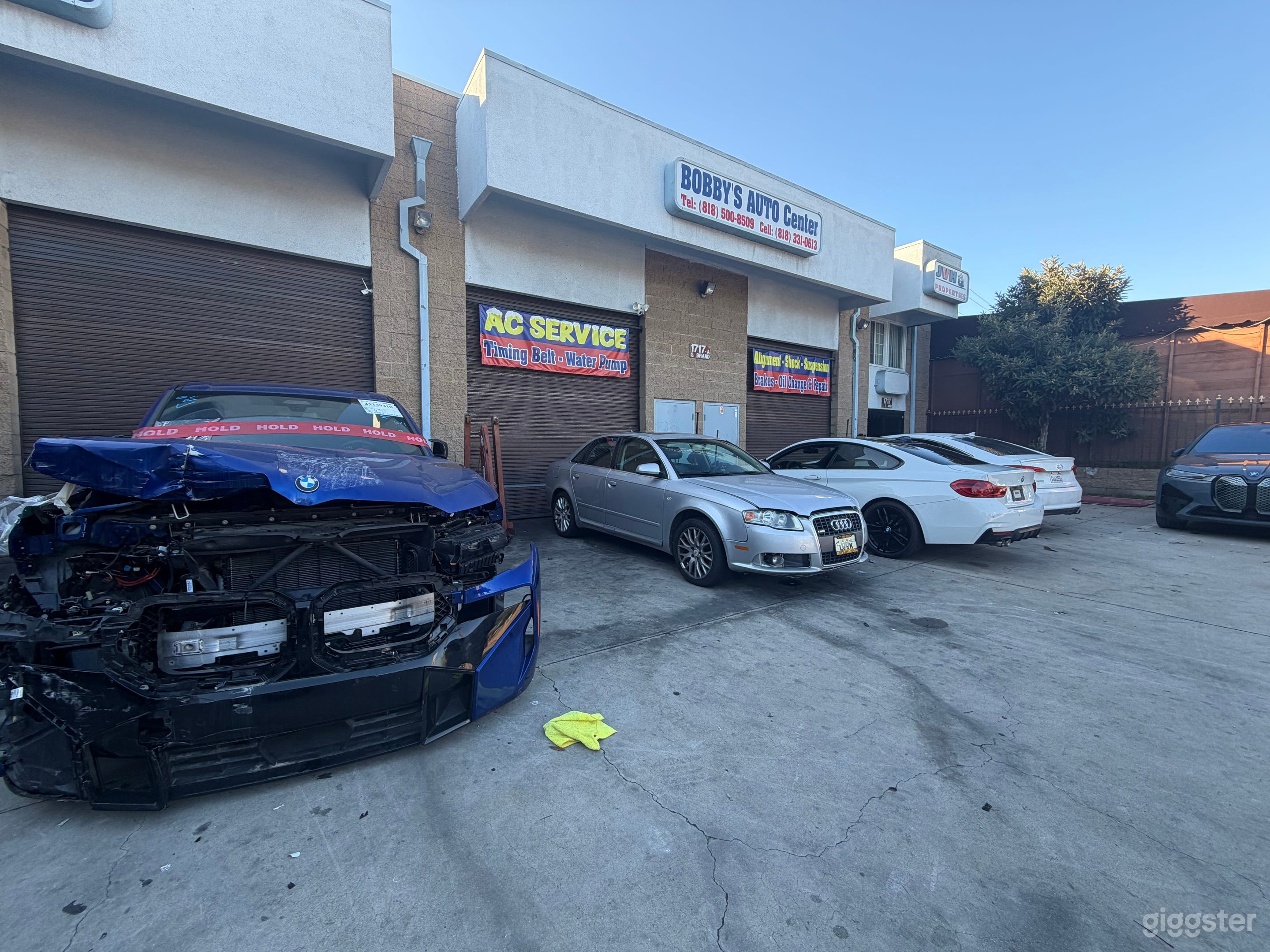 Authentic Car Dealership & Auto Body Shop Space Photo 4